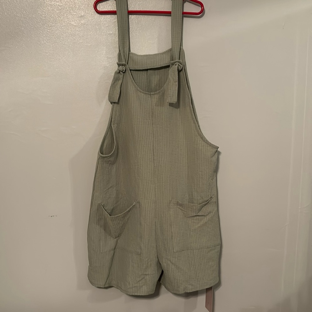 Green romper